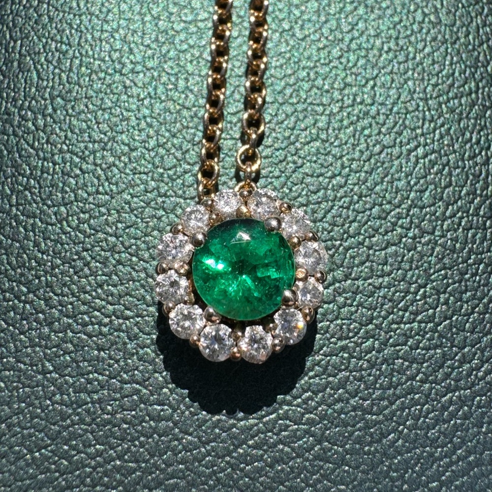 Genuine ✅ Natural 14k YG Emerald and Diamond Necklace ✨✅